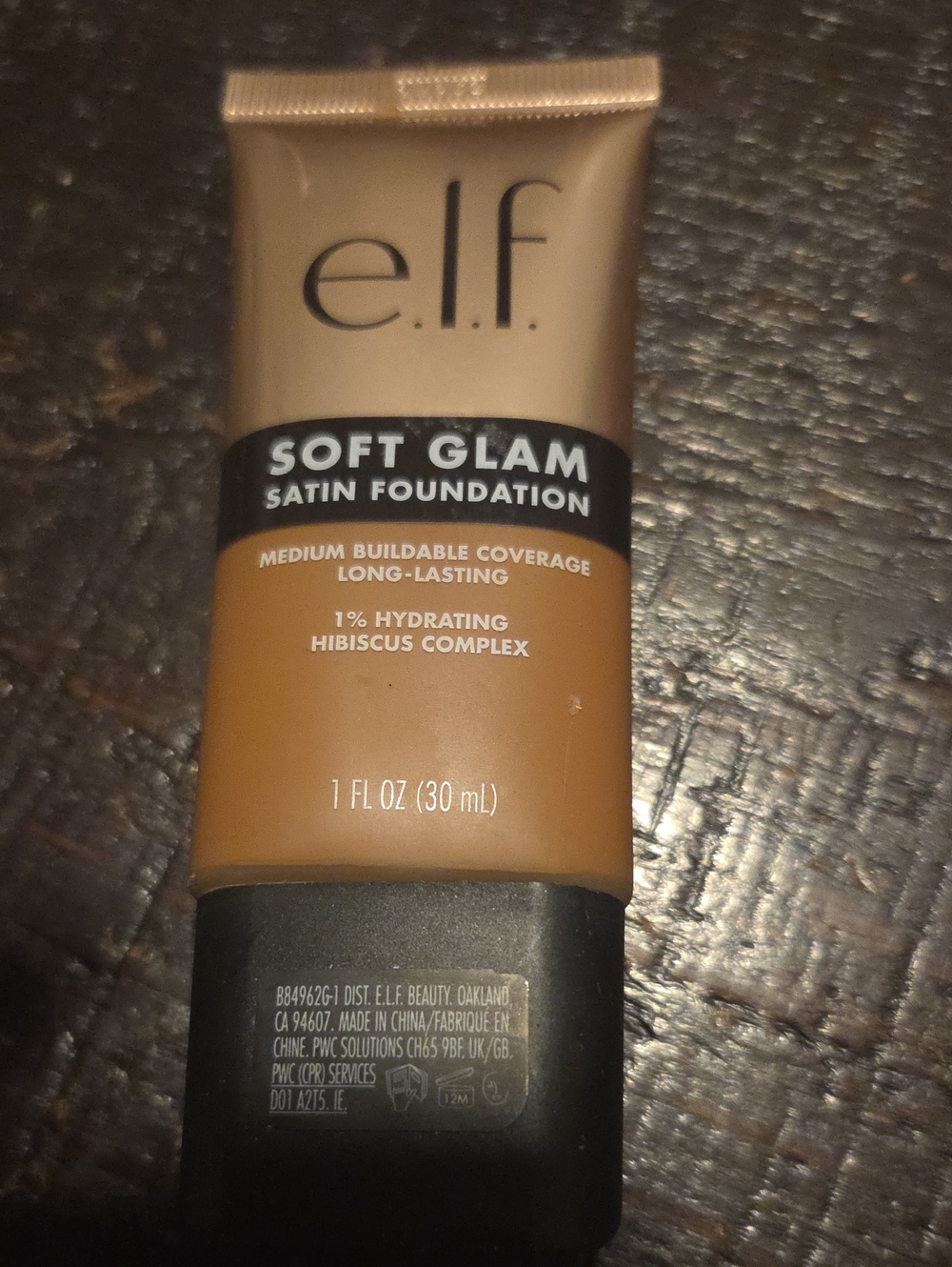 e.l.f. Soft Glam Satin Foundation - Deep Nuetral